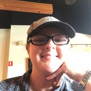 Meet your Posher, Angie